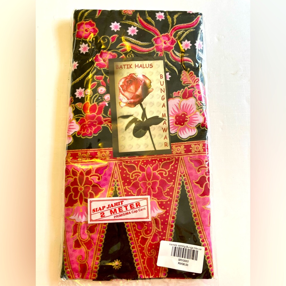 Malaysian Batik Floral Sarong NWT